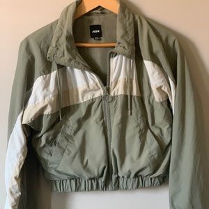 ardene green and white colour block windbreaker
